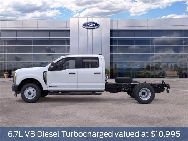2026 Oxford White Ford Super Duty F-350 DRW XL 4X4 Chassis