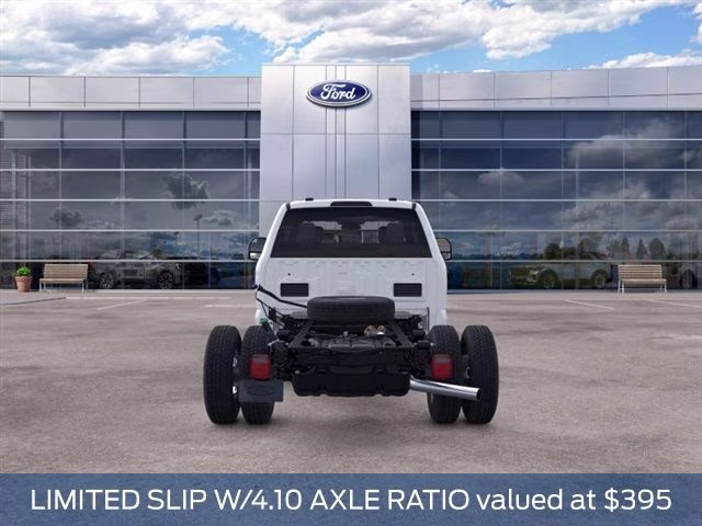 2026 Oxford White Ford Super Duty F-350 DRW XL 4X4 Chassis
