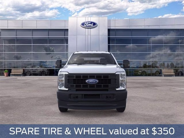 2026 Oxford White Ford Super Duty F-350 DRW XL 4X4 Chassis