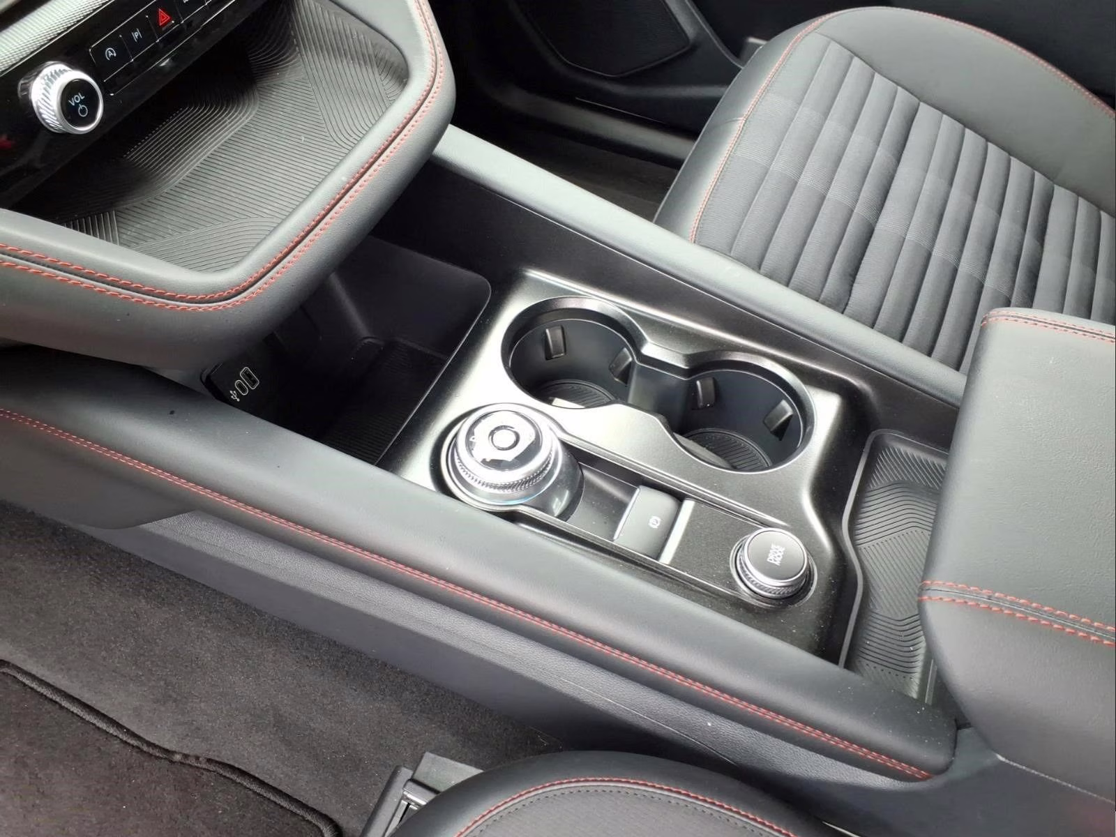 2026 Gray Metallic Ford Explorer ST-Line RWD SUV