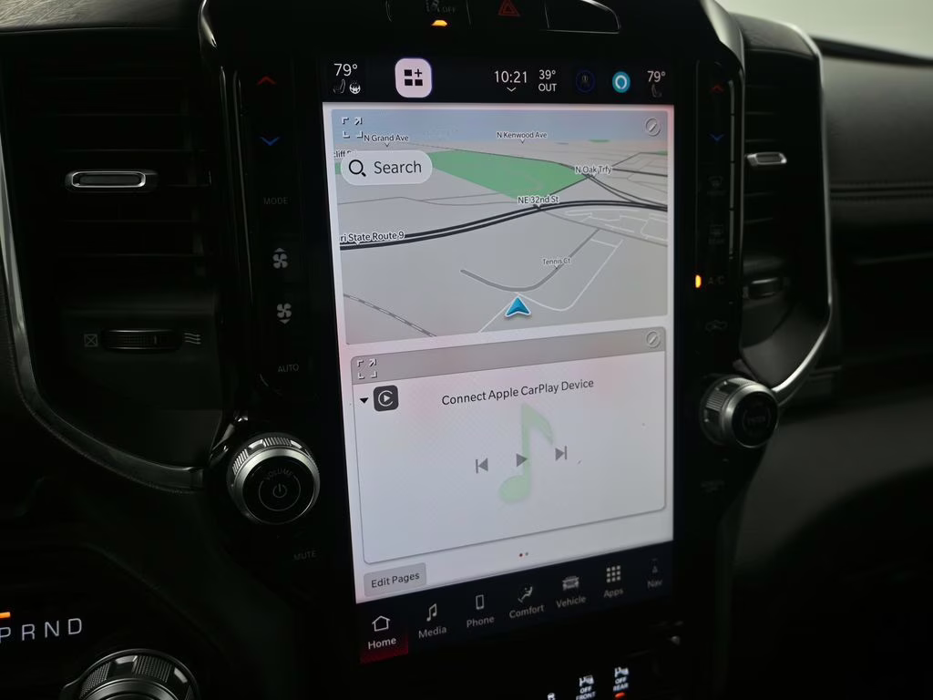 2025 Diamond Black Crystal Pearlcoat Ram 1500 Laramie 4X4 Truck