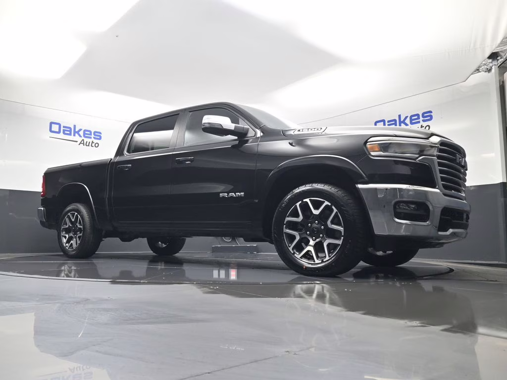 2025 Diamond Black Crystal Pearlcoat Ram 1500 Laramie 4X4 Truck
