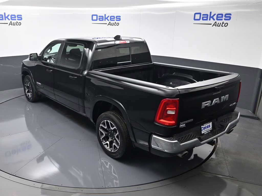 2025 Diamond Black Crystal Pearlcoat Ram 1500 Laramie 4X4 Truck