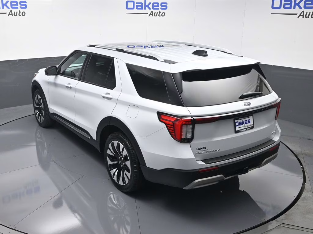 2025 White Metallic Ford Explorer Platinum 4X4 SUV