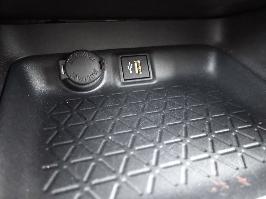 2025 Silver Sky Metallic Toyota RAV4 Hybrid XLE AWD SUV