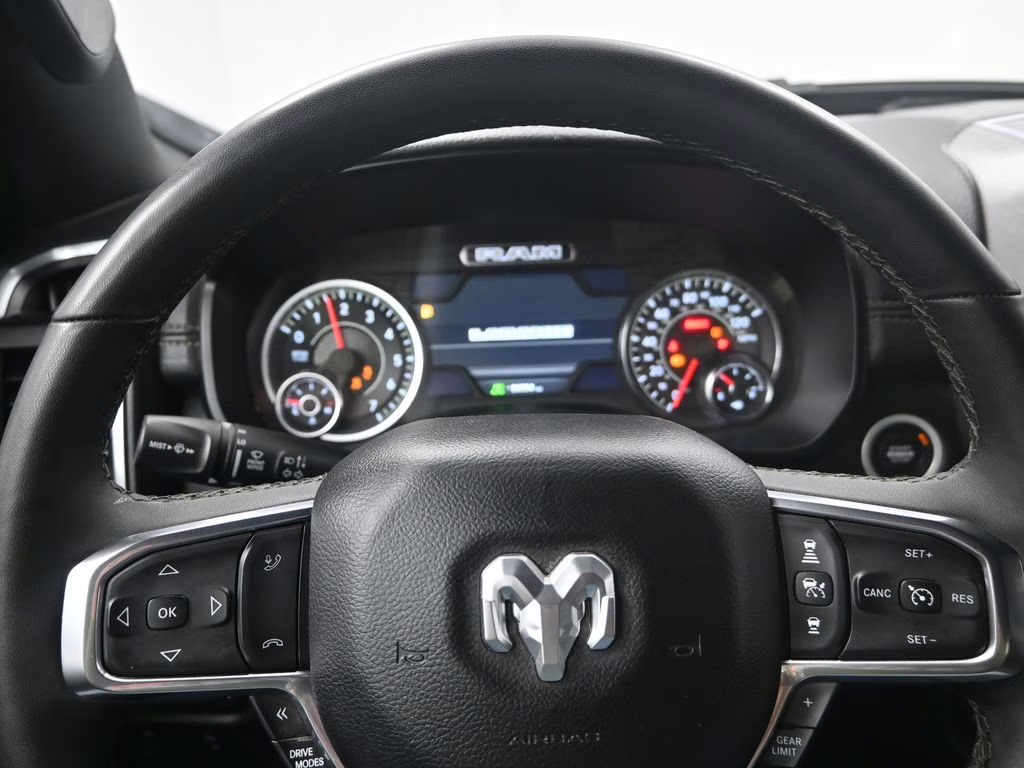 2025 Diamond Black Crystal Pearlcoat Ram 1500 Laramie 4X4 Truck