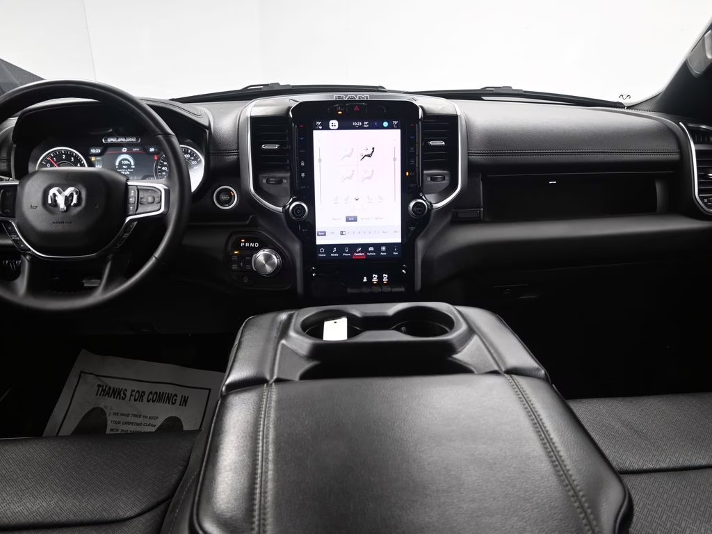 2025 Diamond Black Crystal Pearlcoat Ram 1500 Laramie 4X4 Truck