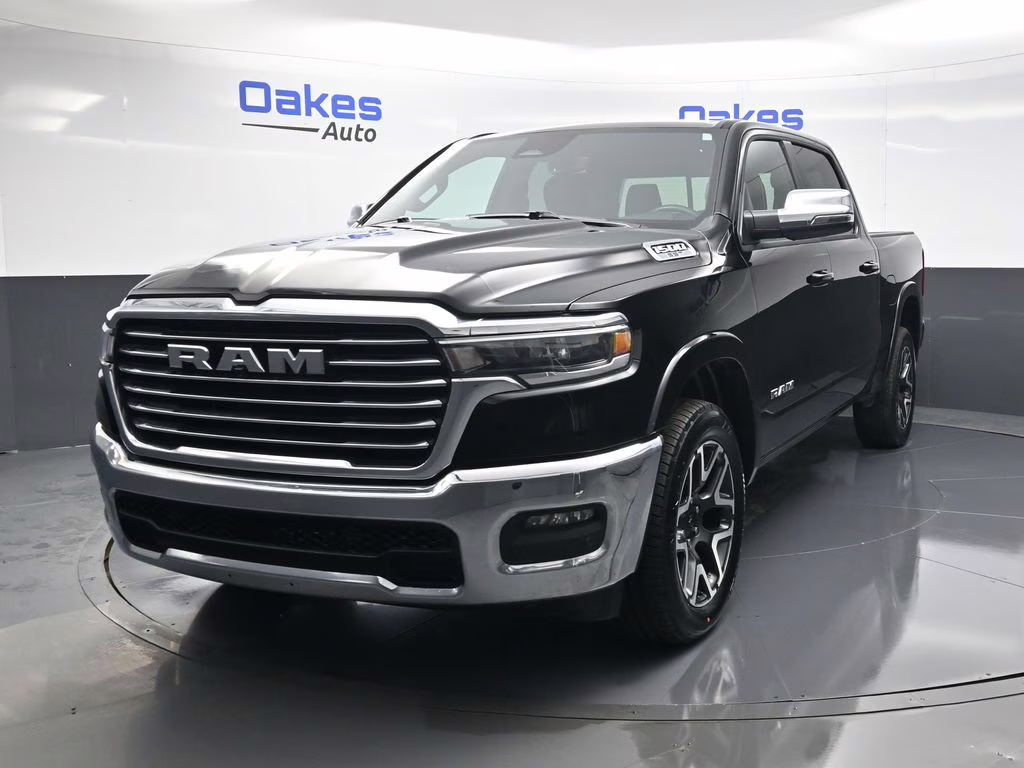 2025 Diamond Black Crystal Pearlcoat Ram 1500 Laramie 4X4 Truck
