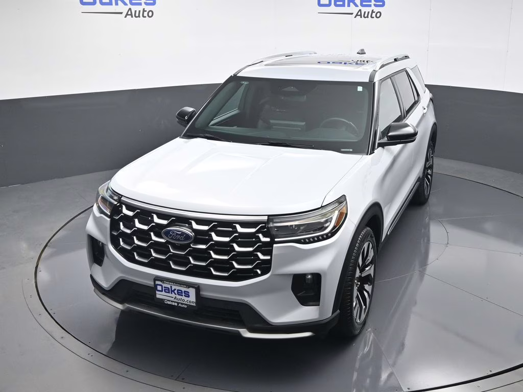 2025 White Metallic Ford Explorer Platinum 4X4 SUV