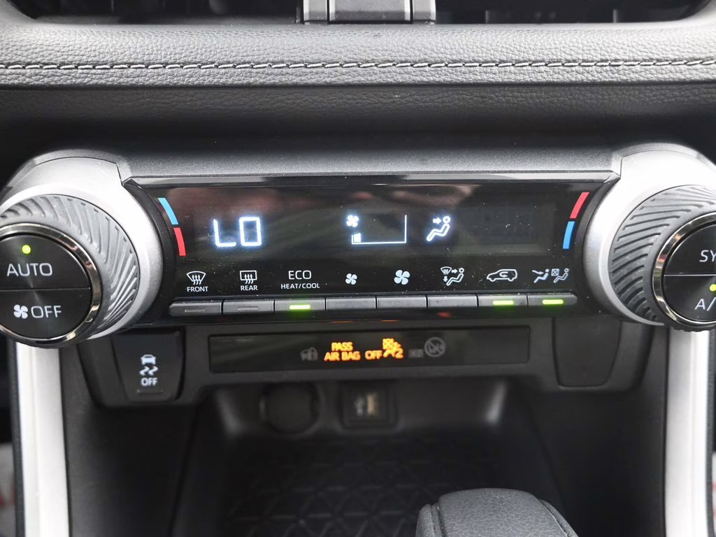 2025 Silver Sky Metallic Toyota RAV4 Hybrid XLE AWD SUV