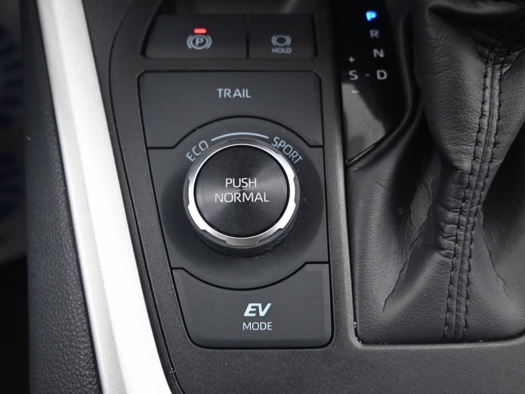 2025 Silver Sky Metallic Toyota RAV4 Hybrid XLE AWD SUV