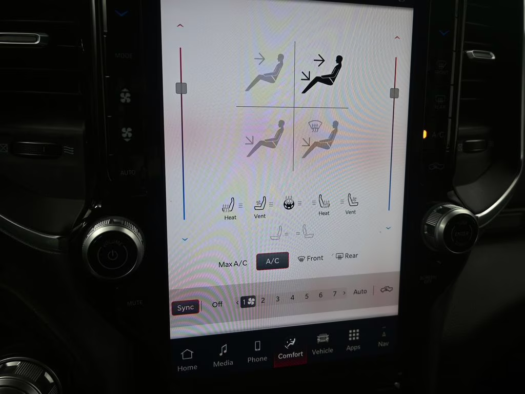 2025 Diamond Black Crystal Pearlcoat Ram 1500 Laramie 4X4 Truck