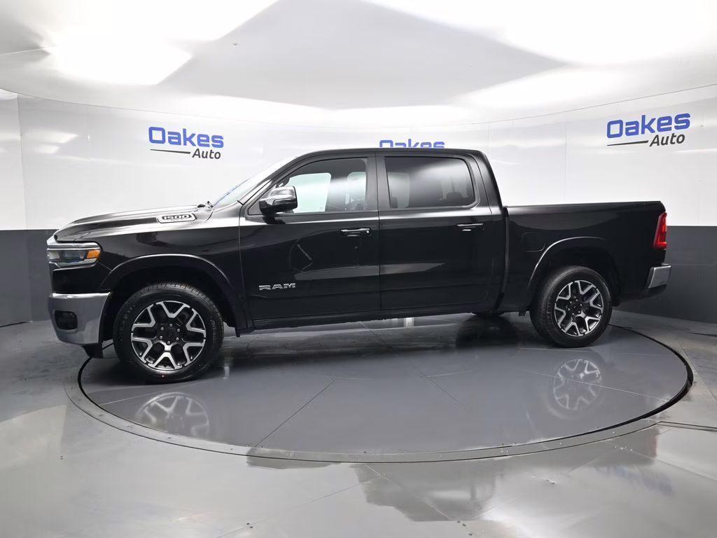 2025 Diamond Black Crystal Pearlcoat Ram 1500 Laramie 4X4 Truck