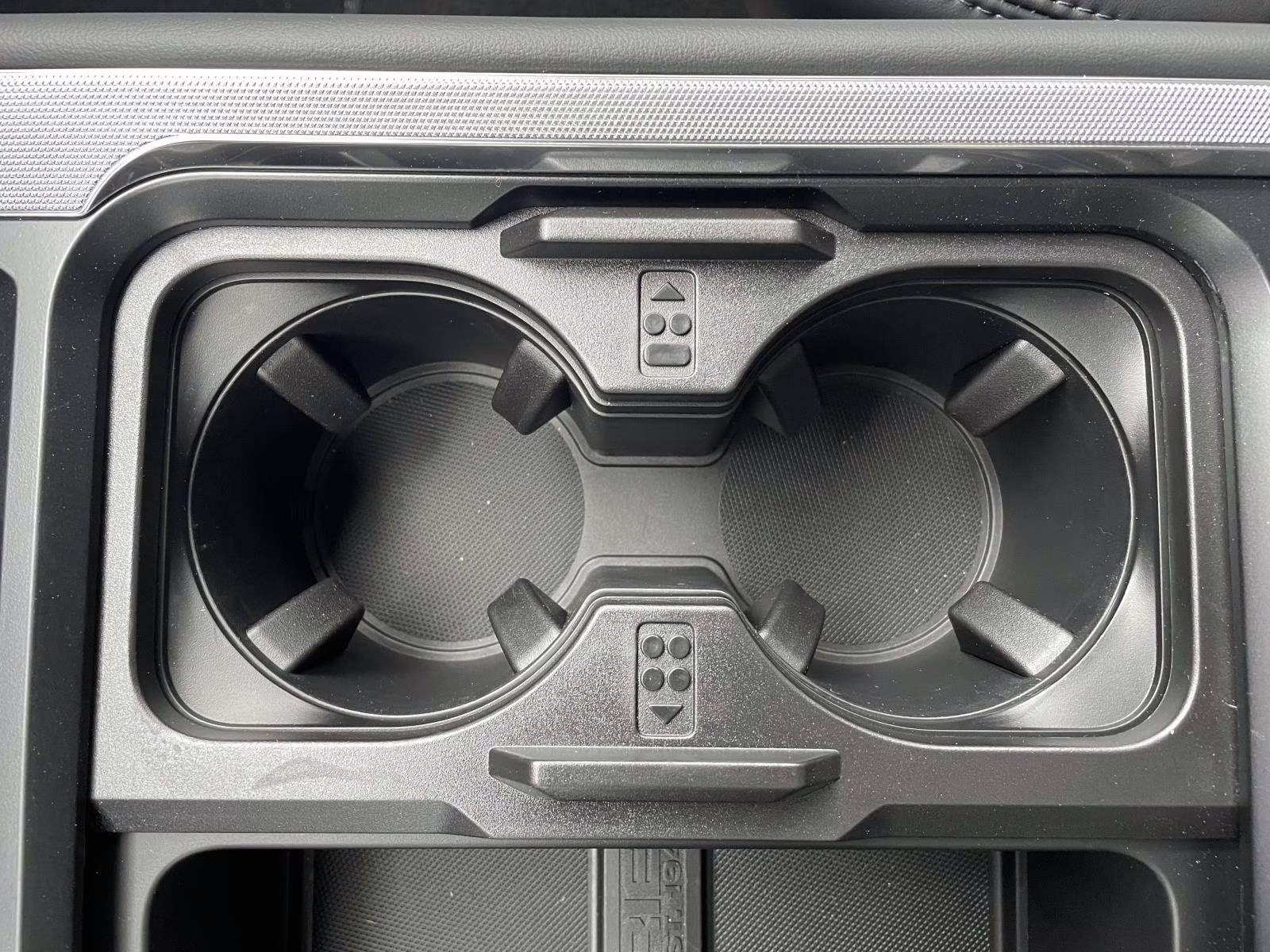 2025 White Metallic Ford Super Duty F-450 DRW Platinum 4X4 Truck