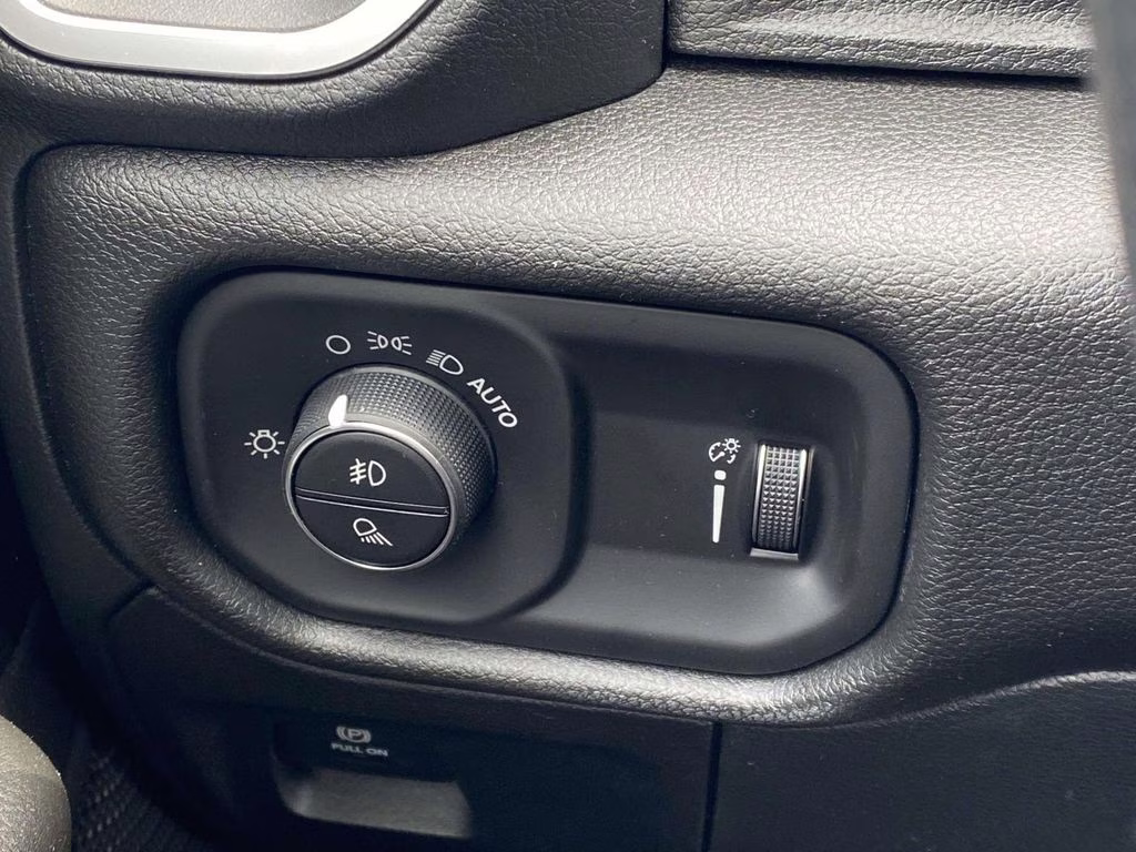 2026 Bright White Clearcoat Ram 1500 Express 4X4 Truck