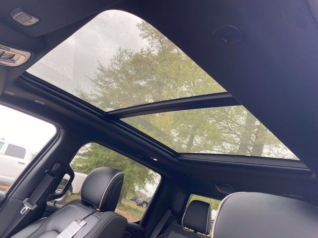 2026 Diamond Black Crystal Pearlcoat Ram 1500 Limited 4X4 Truck