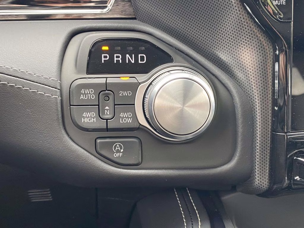 2026 Diamond Black Crystal Pearlcoat Ram 1500 Limited 4X4 Truck