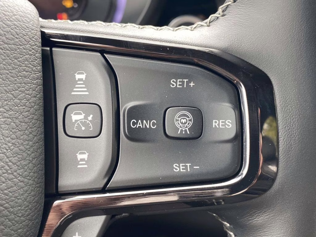 2026 Diamond Black Crystal Pearlcoat Ram 1500 Limited 4X4 Truck