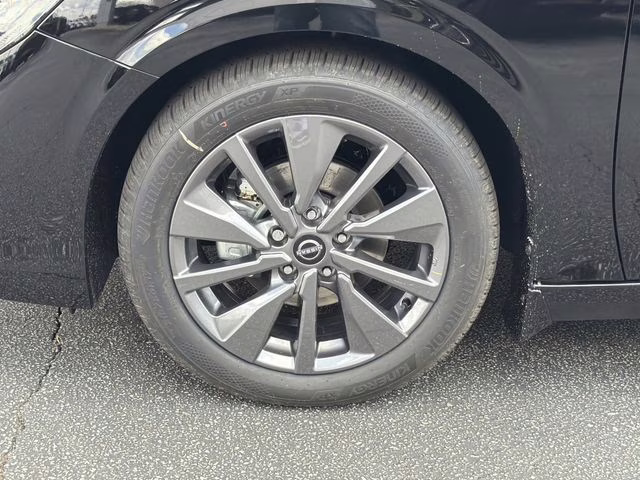 2026 Super Black Nissan Sentra SL FWD Sedan