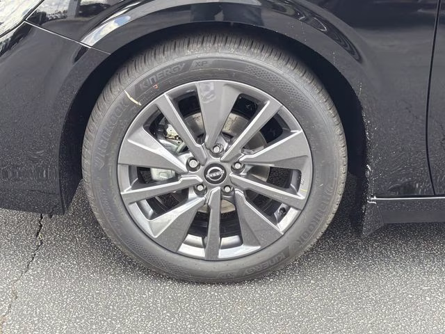 2026 Super Black Nissan Sentra SL FWD Sedan