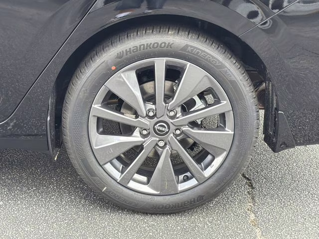 2026 Super Black Nissan Sentra SL FWD Sedan