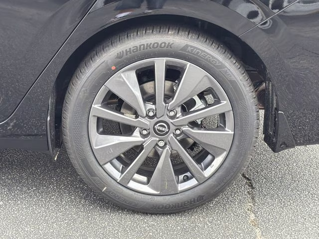2026 Super Black Nissan Sentra SL FWD Sedan