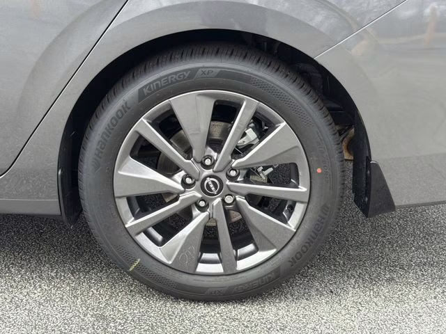 2026 Gun Metallic Nissan Sentra SL FWD Sedan