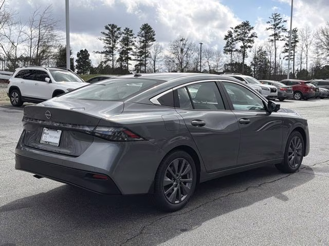 2026 Gun Metallic Nissan Sentra SL FWD Sedan