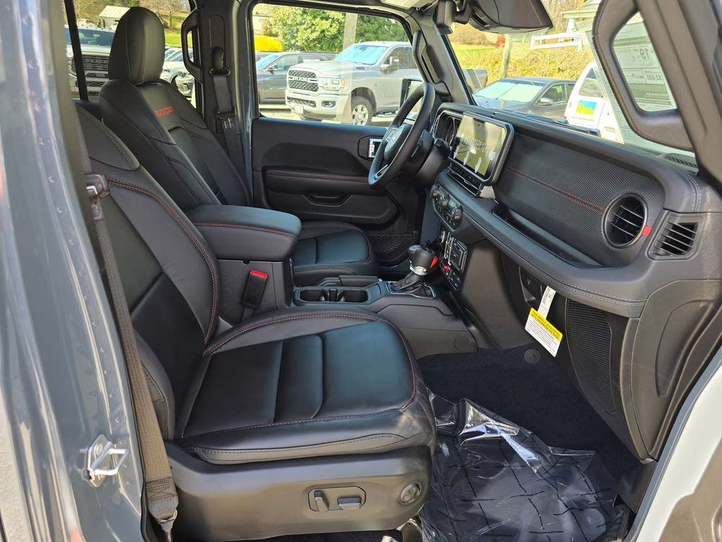 2026 Anvil Clearcoat Jeep Gladiator Rubicon 4X4 Truck