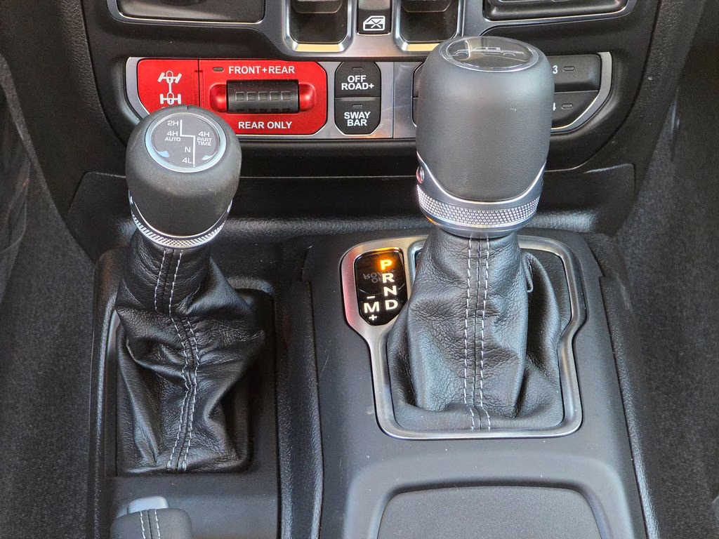 2026 Anvil Clearcoat Jeep Gladiator Rubicon 4X4 Truck