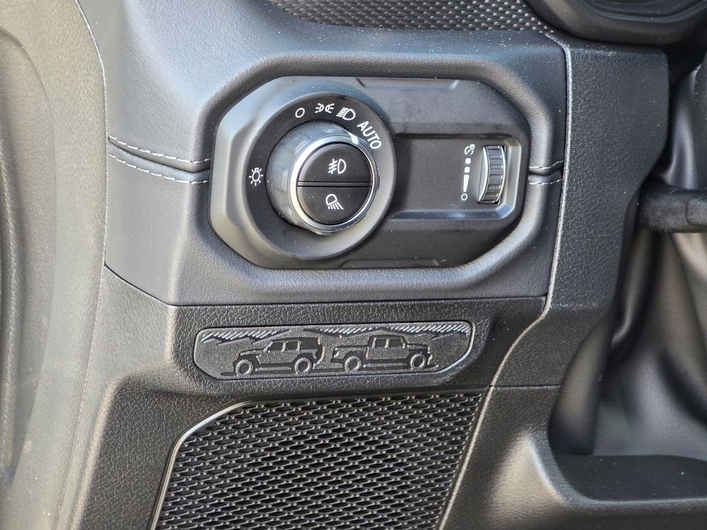 2026 Anvil Clearcoat Jeep Gladiator Rubicon 4X4 Truck