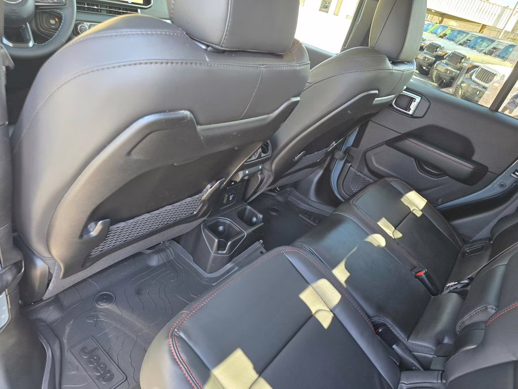 2026 Anvil Clearcoat Jeep Gladiator Rubicon 4X4 Truck