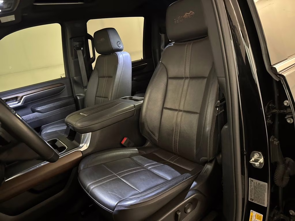 2024 Black Chevrolet Silverado 2500HD High Country 4X4 Truck