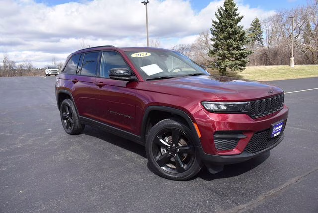 2024 Velvet Red Pearlcoat Jeep Grand Cherokee Altitude X 4X4 SUV
