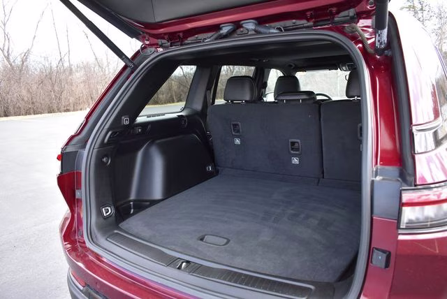 2024 Velvet Red Pearlcoat Jeep Grand Cherokee Altitude X 4X4 SUV