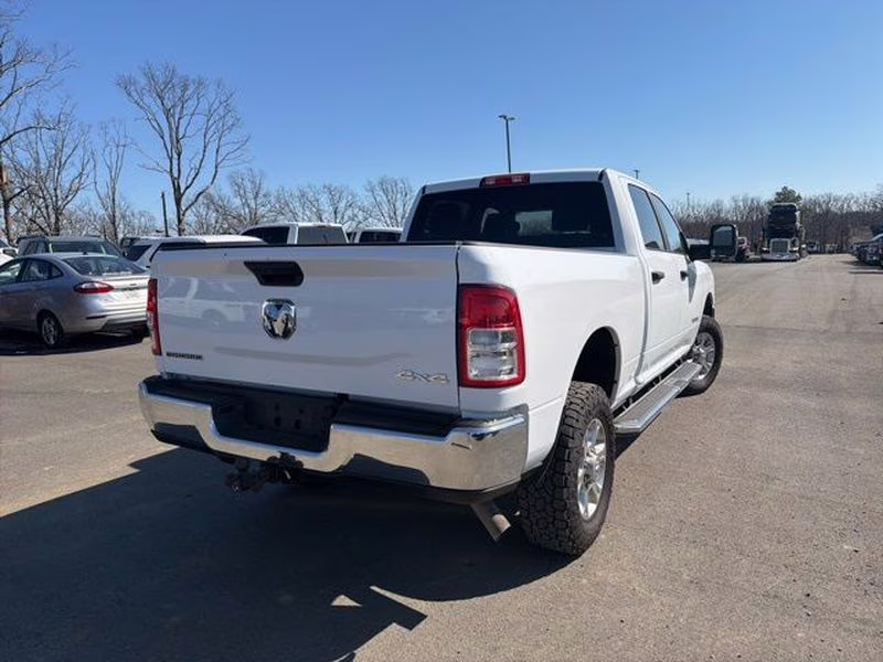 2024 Bright White Clearcoat Ram 2500 Big Horn 4X4 Truck