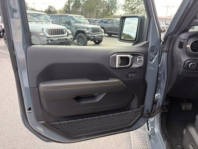 2026 Anvil Clearcoat Jeep Wrangler Sahara 4X4 Convertible