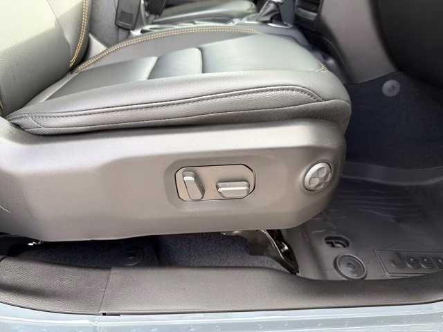 2026 Anvil Clearcoat Jeep Wrangler Sahara 4X4 Convertible