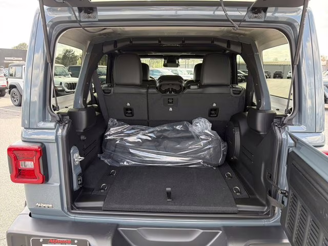 2026 Anvil Clearcoat Jeep Wrangler Sahara 4X4 Convertible