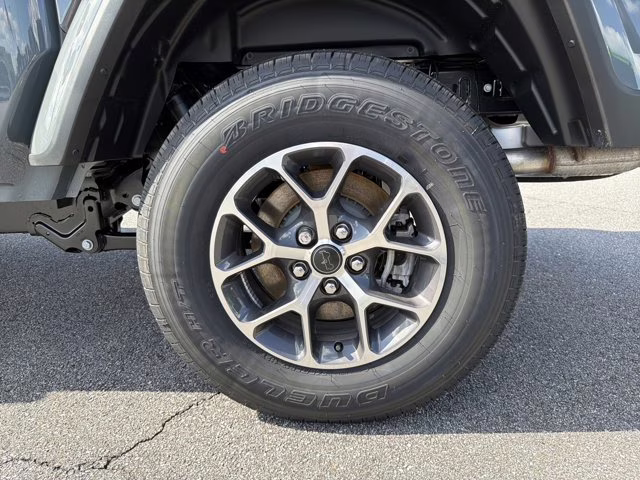 2026 Anvil Clearcoat Jeep Gladiator Sport S 4X4 Truck