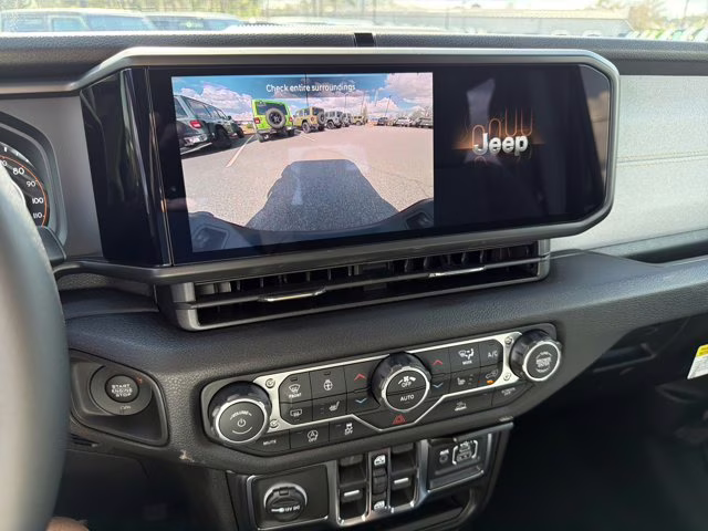 2026 Anvil Clearcoat Jeep Gladiator Sport S 4X4 Truck