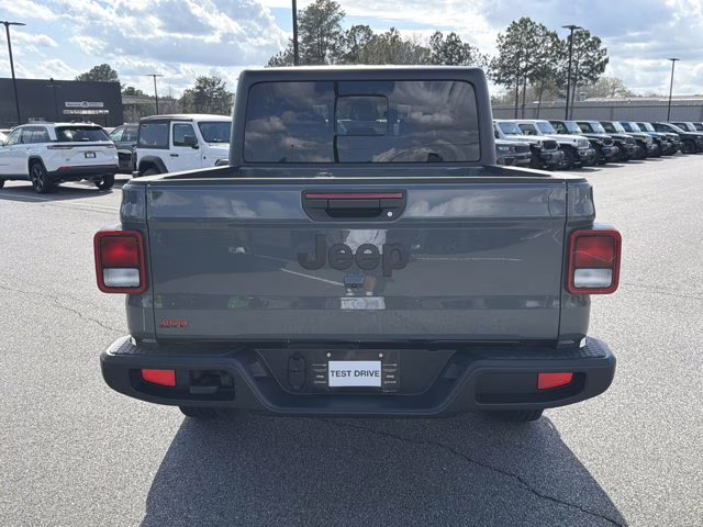 2026 Anvil Clearcoat Jeep Gladiator Sport S 4X4 Truck