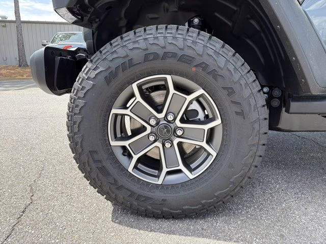 2026 Anvil Clearcoat Jeep Gladiator Mojave 4X4 Truck