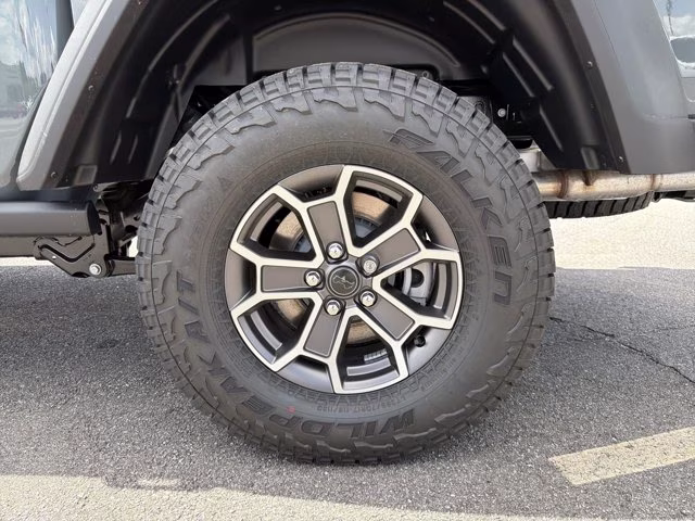 2026 Anvil Clearcoat Jeep Gladiator Mojave 4X4 Truck