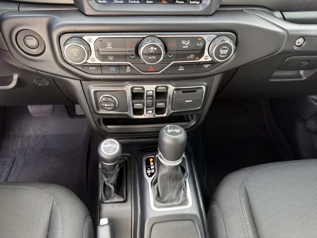 2023 Black Clearcoat Jeep Wrangler 4xe Willys 4xe 4X4 Convertible