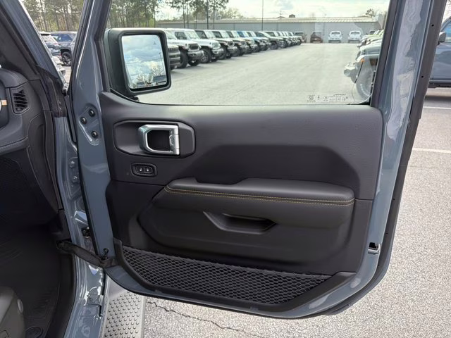 2026 Anvil Clearcoat Jeep Wrangler Sahara 4X4 Convertible