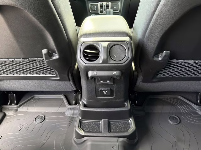 2026 Anvil Clearcoat Jeep Wrangler Sahara 4X4 Convertible