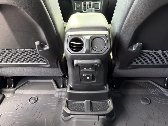 2026 Anvil Clearcoat Jeep Wrangler Sahara 4X4 Convertible