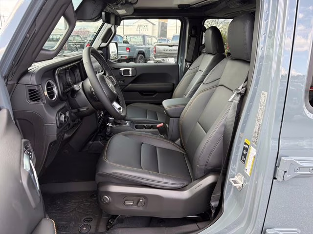 2026 Anvil Clearcoat Jeep Wrangler Sahara 4X4 Convertible