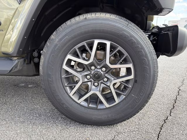 2026 41 Jeep Wrangler Sahara 4X4 Convertible